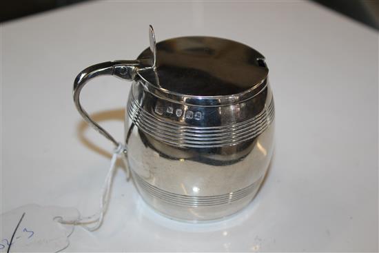 A George III silver barrel shaped mustard pot by Robert, David & Samuel Hennell, 3.25in.